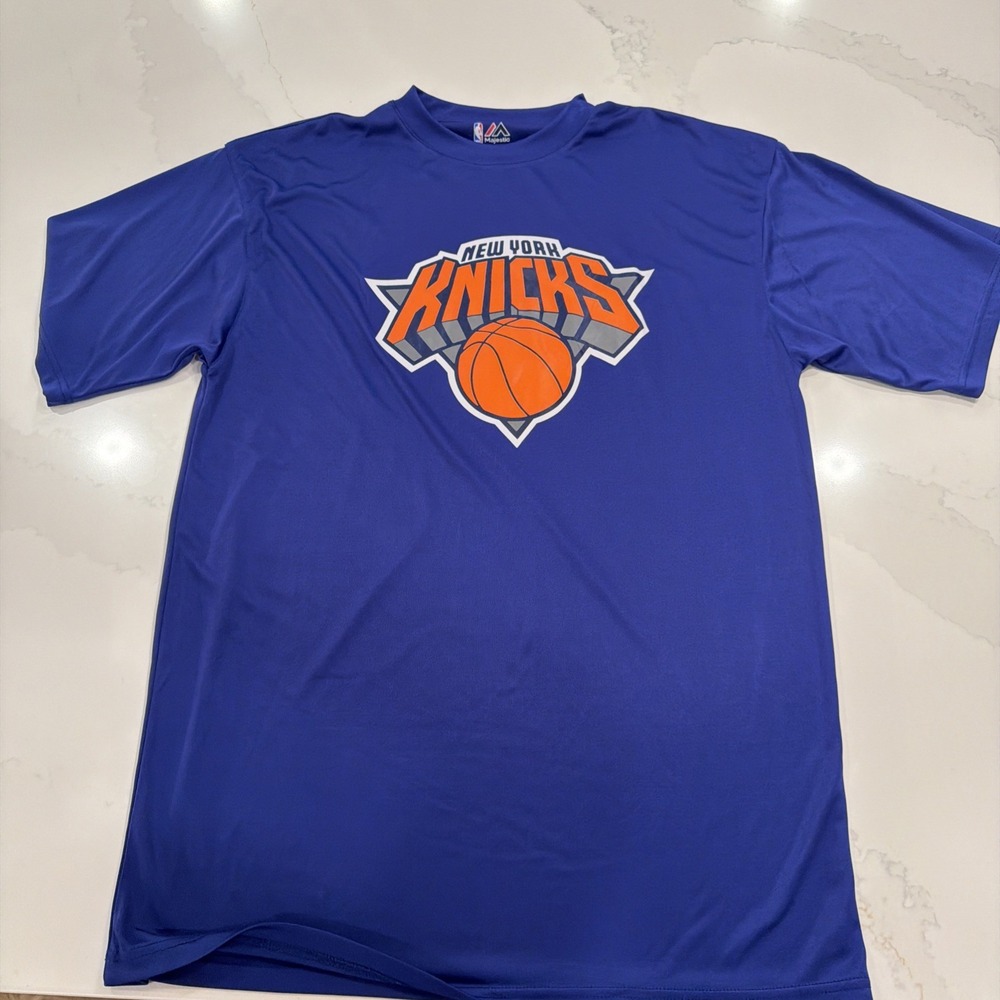 Majestic Women's New York Knicks Nylon Shirt Large Multi-Color Crewneck Pullover